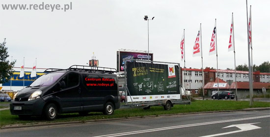 Przyczepy reklamowe