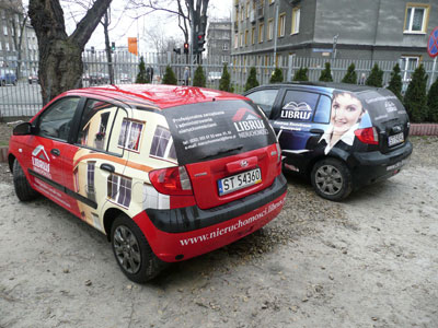 Reklama na pojazdach agencji nieruchomo�ci Librus